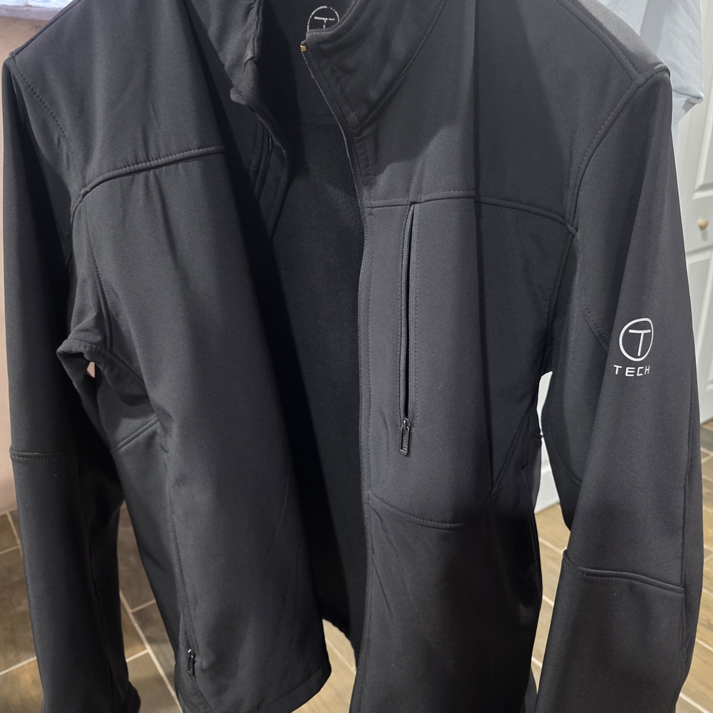 Tumi Tech Black Performance Jacket - image 6